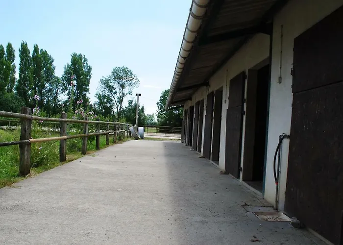 Ecurie De La Grange L'abbe アパート *